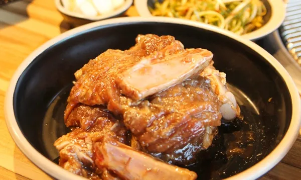 문경약돌돼지 새재갈비 사진 4
