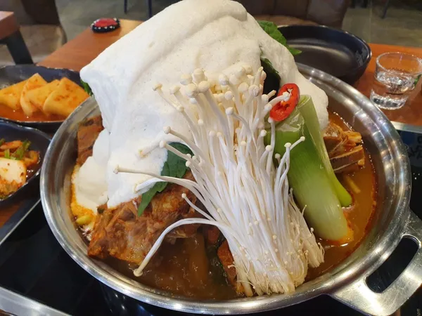 맷돌우리콩감자탕 본점 사진 3