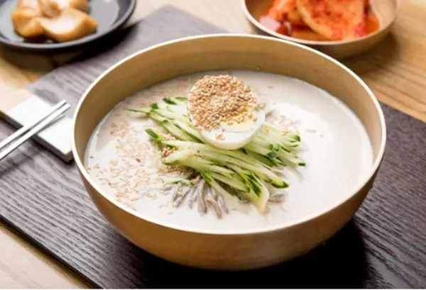 망향비빔국수 일산중산점 사진 2