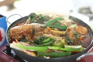 돌담집