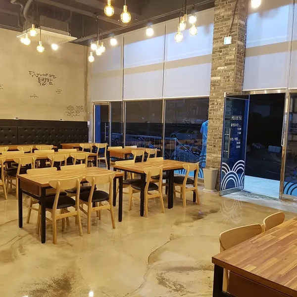 부영보쌈족발본점 사진 3
