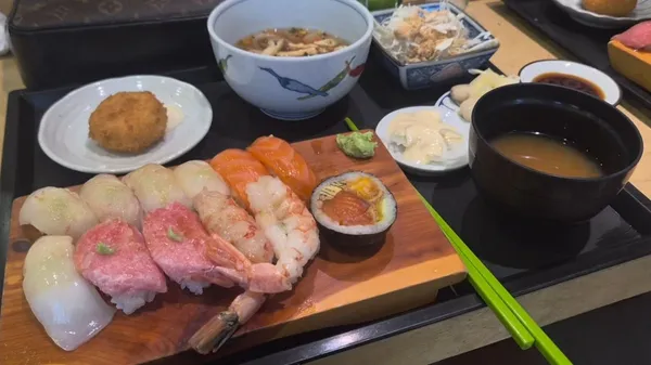 オキニ