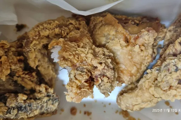 TODAYチキン ハアン本店の写真3