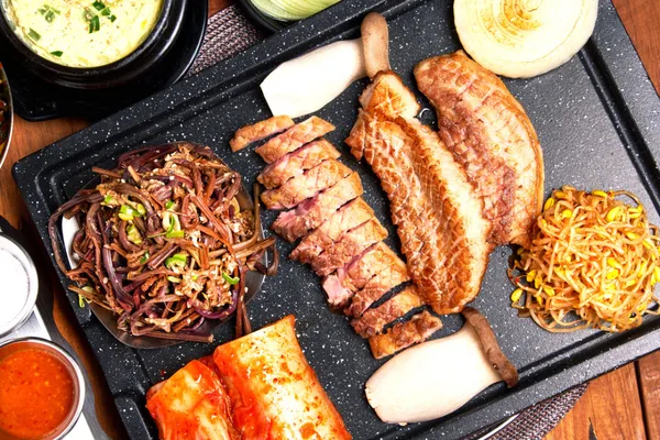 완백부대찌개 고사리꽃삼겹 종로르메이에르점 사진 3