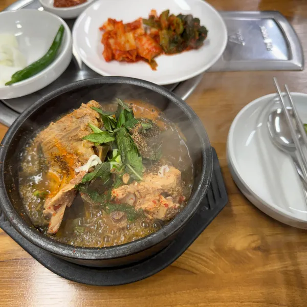 용머리감자탕