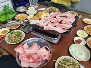 형제돌구이식당