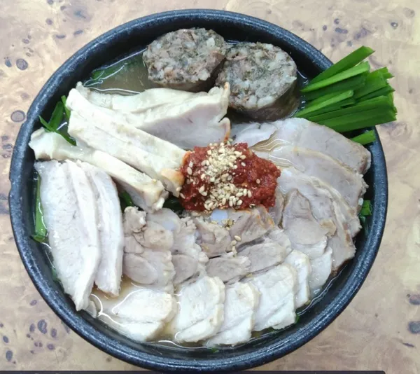신창국밥 부산역점 사진 2