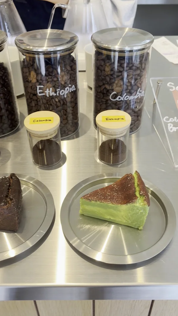 JÉRÔME KISSA CAFÉ GINZA EAST 사진 2