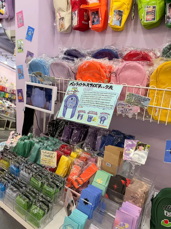 推し活専門店《Ossi/オッシー》鶴橋コリアンタウン店 사진 4