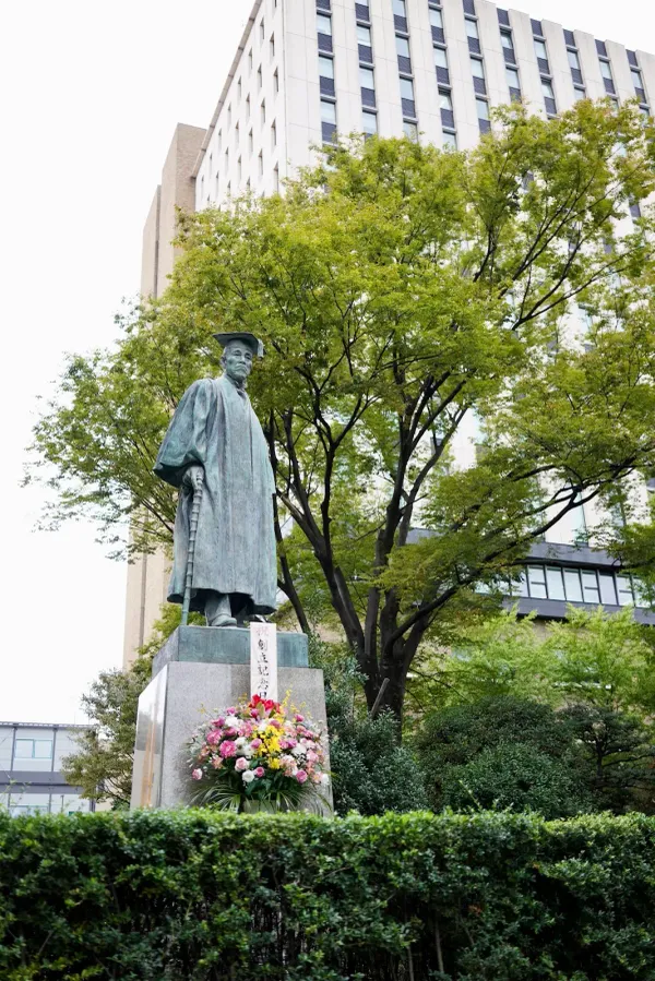 「総長大隈老侯像」朝倉文夫