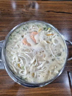 Eonnine Haemul Son Kalguksu
