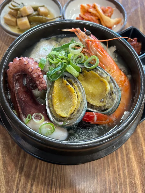 모슬포한라전복 본점 사진 3