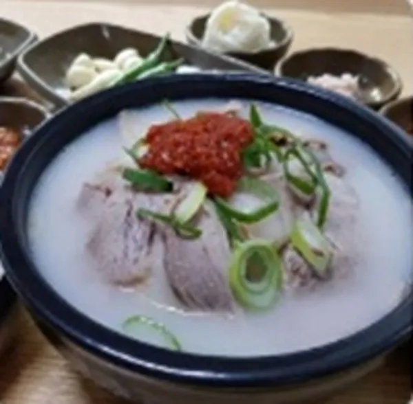 영진돼지국밥 남구청점 사진 3