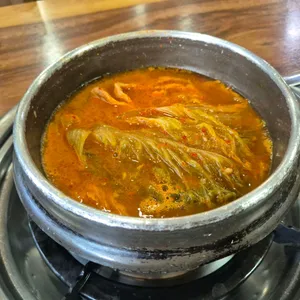 Mugeunjigalbigimchijjigae