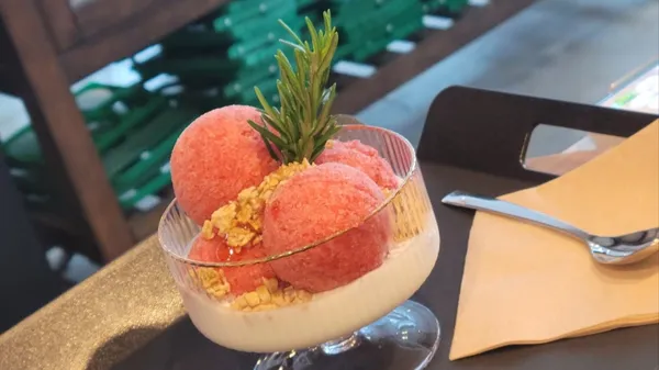 번아웃커피 부산대점 사진 3
