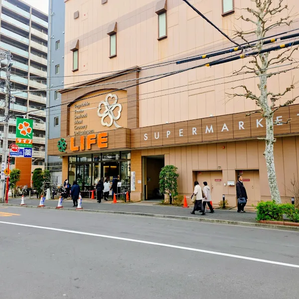 LIFE Kanda-Izumicho Store