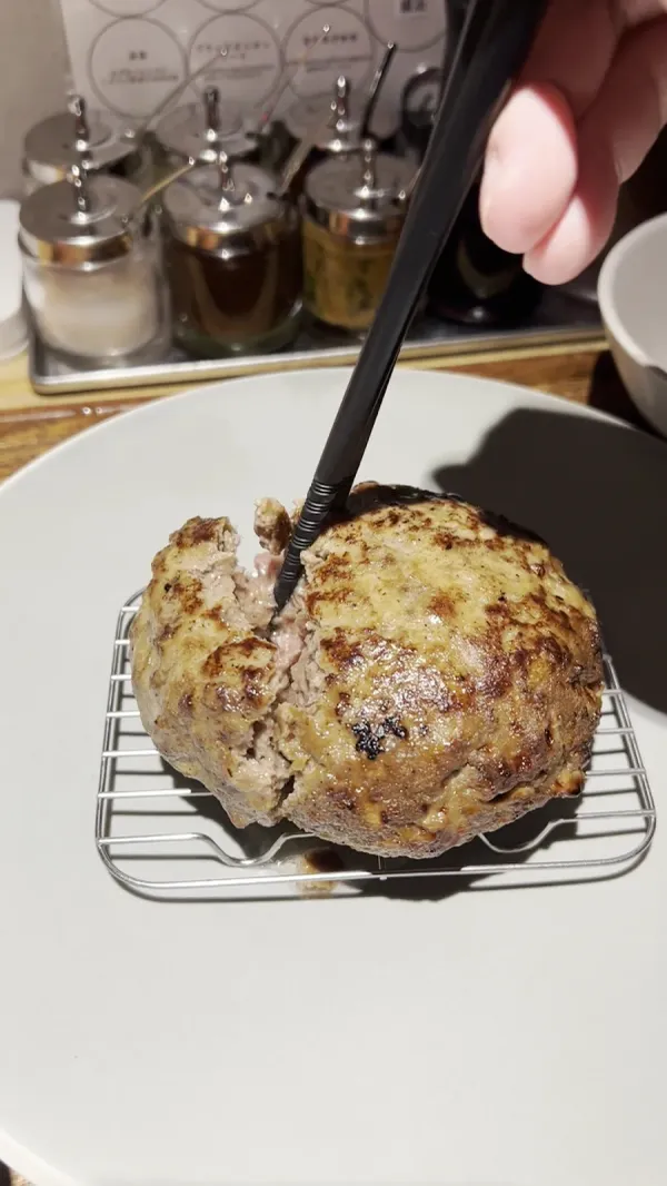Shibuya Tokyo Hamburg Steak Restaurant Hikiniku no Toriko Shibuya Store 사진 3
