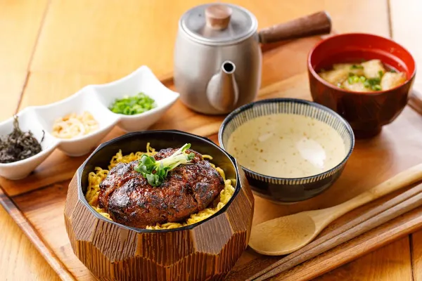Shibuya Tokyo Hamburg Steak Restaurant Hikiniku no Toriko Shibuya Store, photo 3