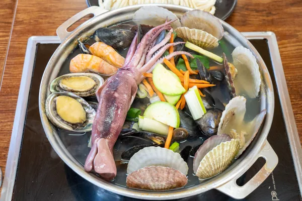 황금손해물칼국수 무의점