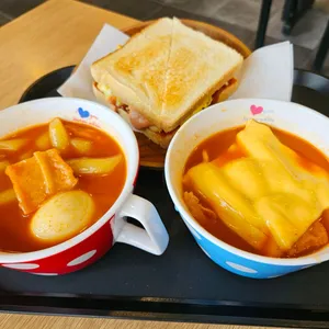 Tteokbanjip Gwanjeo