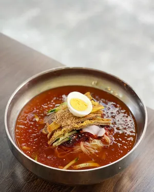 Jangwon Yukjeon Milmyeon
