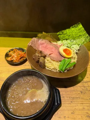 Gravy ramen Ushigoro