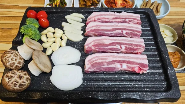 흑돼지짜투리구이식당 사진 3