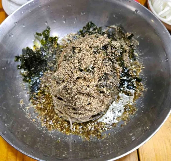 의귀리부부막국수 사진 3