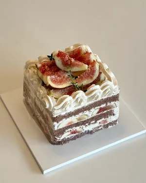 Madin Bakery