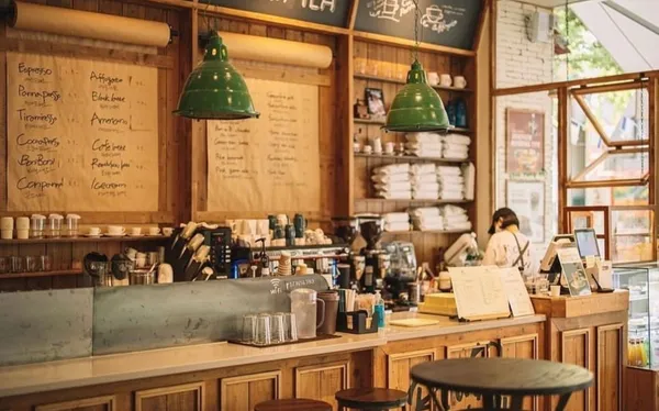 커피로드뷰 연남점
