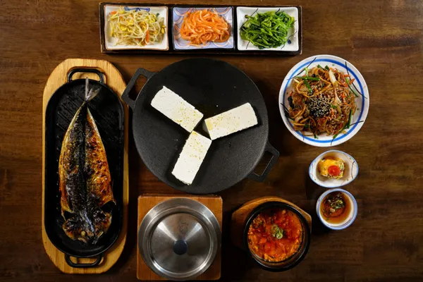 백중기와야순두부 유산본점