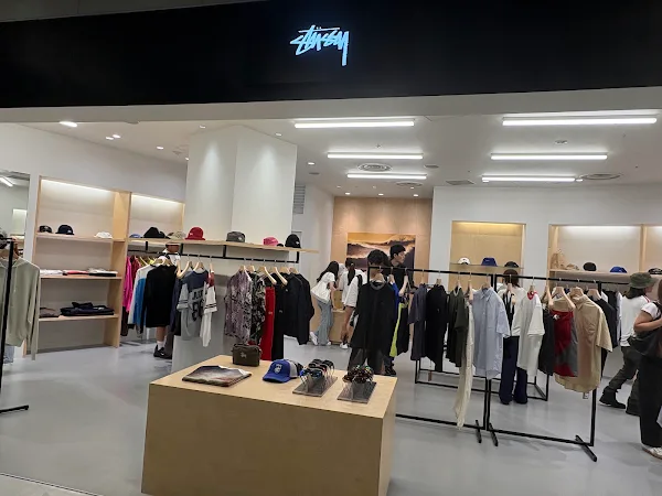스투시 우메다점 사진 2