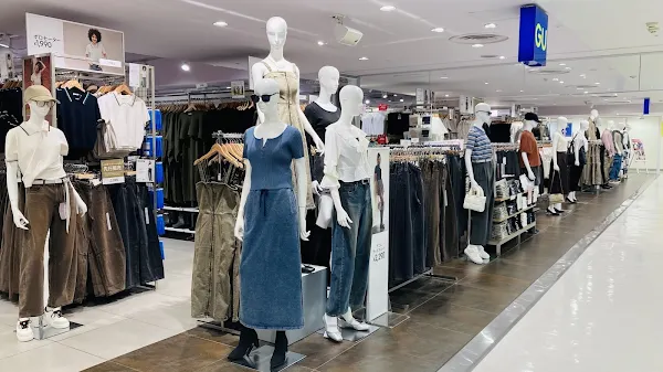 GU Sakae Skyle Store 사진 3