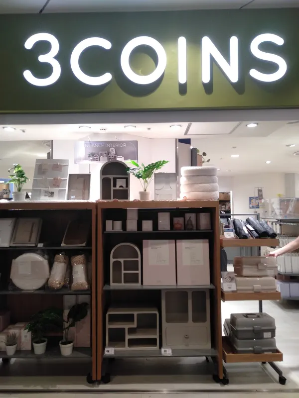 3coins 阪急三番街店 사진 4