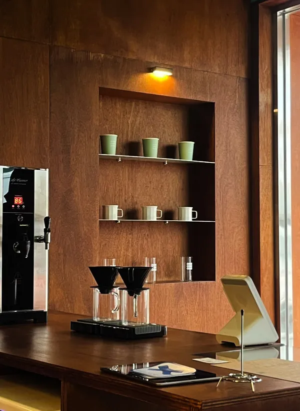 레이크 커피바 LAKE COFFEE BAR