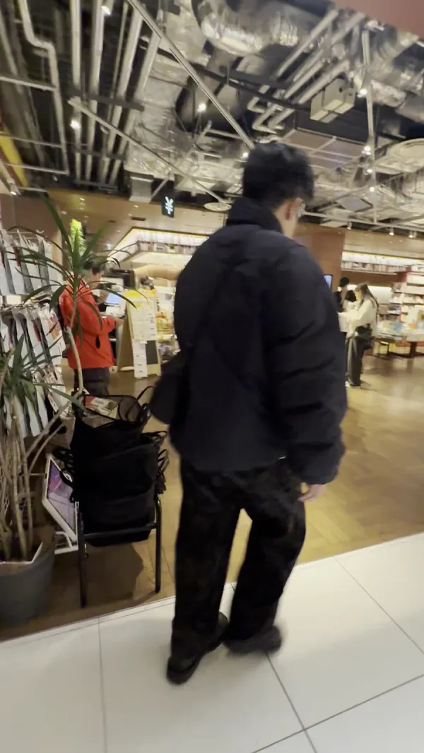 TSUTAYA BOOKSTORE Ebisugadenpureisuten 사진 5