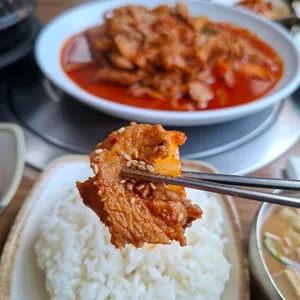 Yet Jeong Sikdang