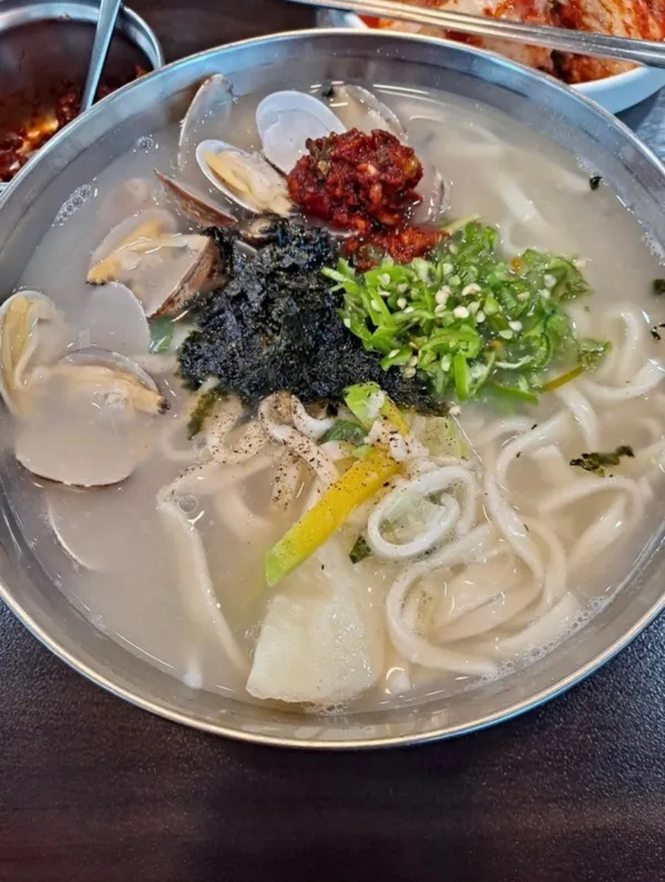 대머리칼국수 사진 2