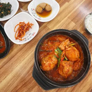 Gusu Dong Hwaro
