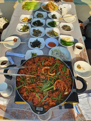 Chowon Sanjang