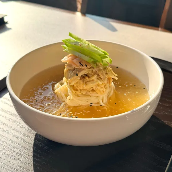 계절닭칼국수 아산신정호점 사진 3
