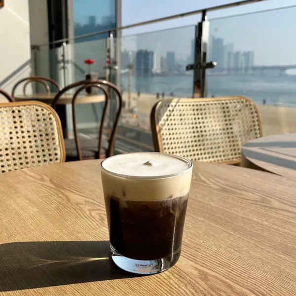 비엔나커피 광안리점 사진 2