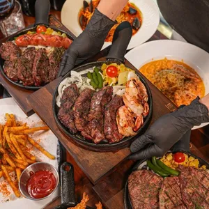 Hut Steak Geomdan