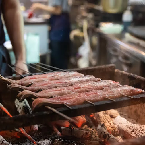 炭焼鰻 土井活鰻 金閣寺店 Unagi