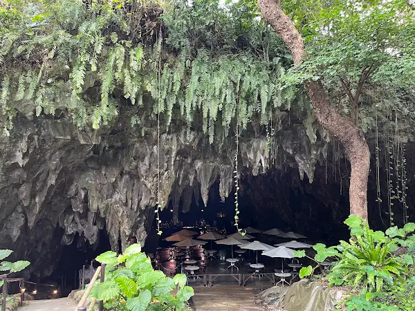CAVE CAFE 사진 4