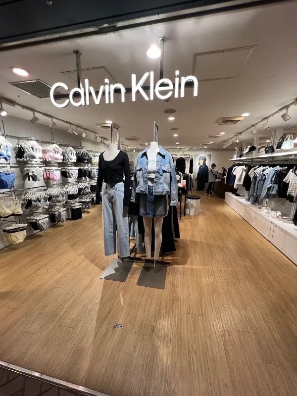 Calvin Klein Tenjin Underground Street Store 사진 5
