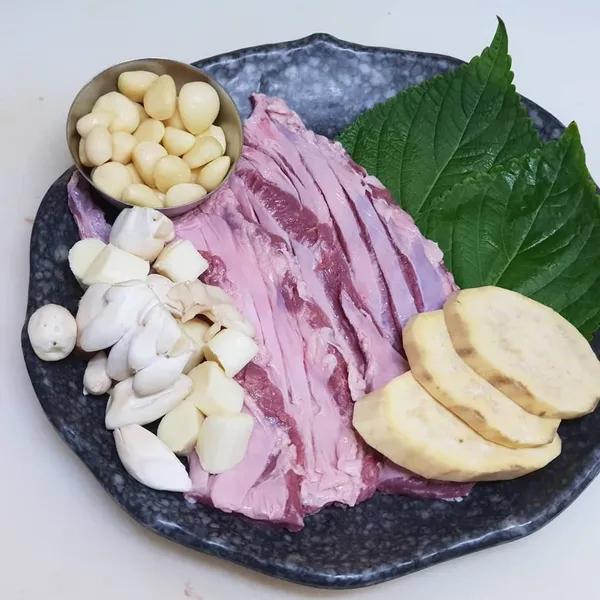 육가공장 신중동점 사진 5