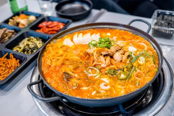 고기반햄반김치찌개&김치찜 상봉본점