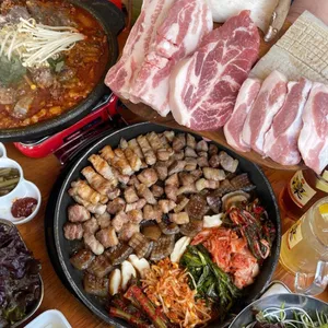 Kkotdwaeji Sikdang Yangsan Jungbu Branch