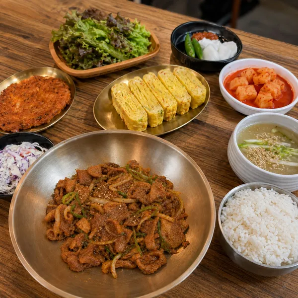 백정 무쇠솥제육&뼈해장국